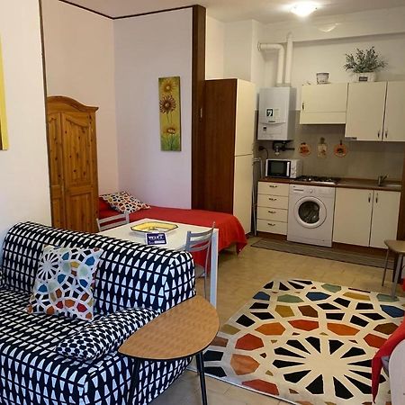 Appartamento affitti brevi Verona Colors/G.B. Rossi friendly Eksteriør billede